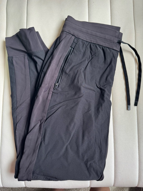 Athleta Pants - Athleta Highlands Hybrid Joggers